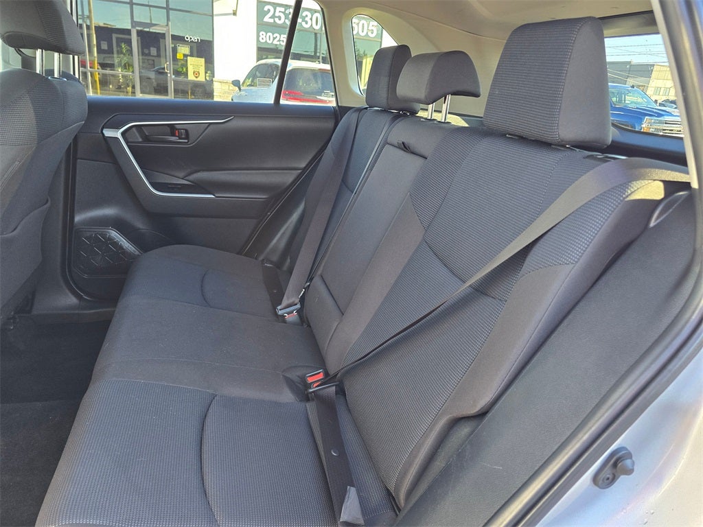 2022 Toyota RAV4 Hybrid LE