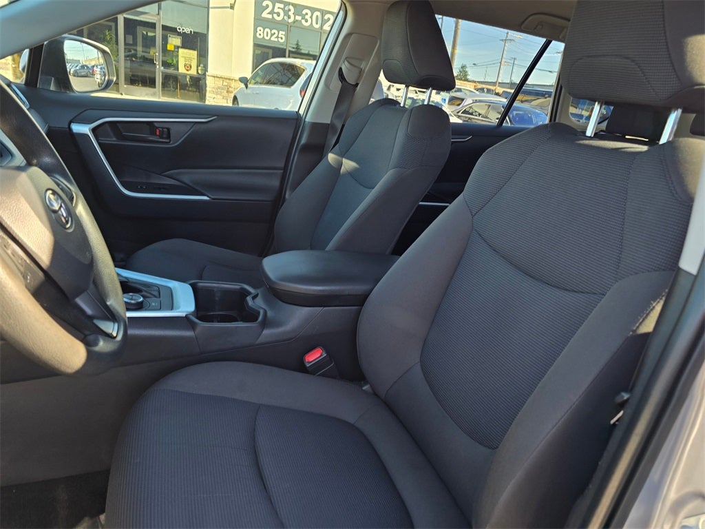 2022 Toyota RAV4 Hybrid LE