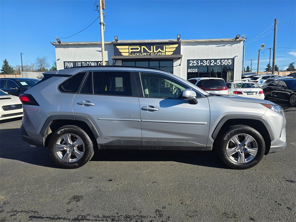 2022 Toyota RAV4 Hybrid LE