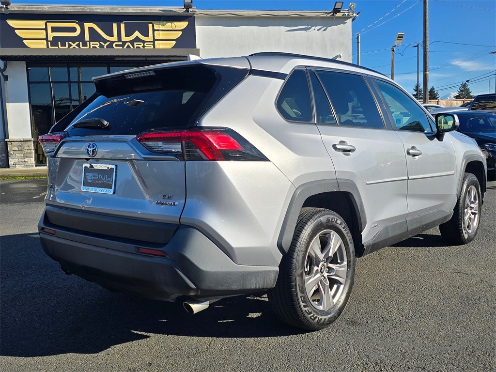 2022 Toyota RAV4 Hybrid LE