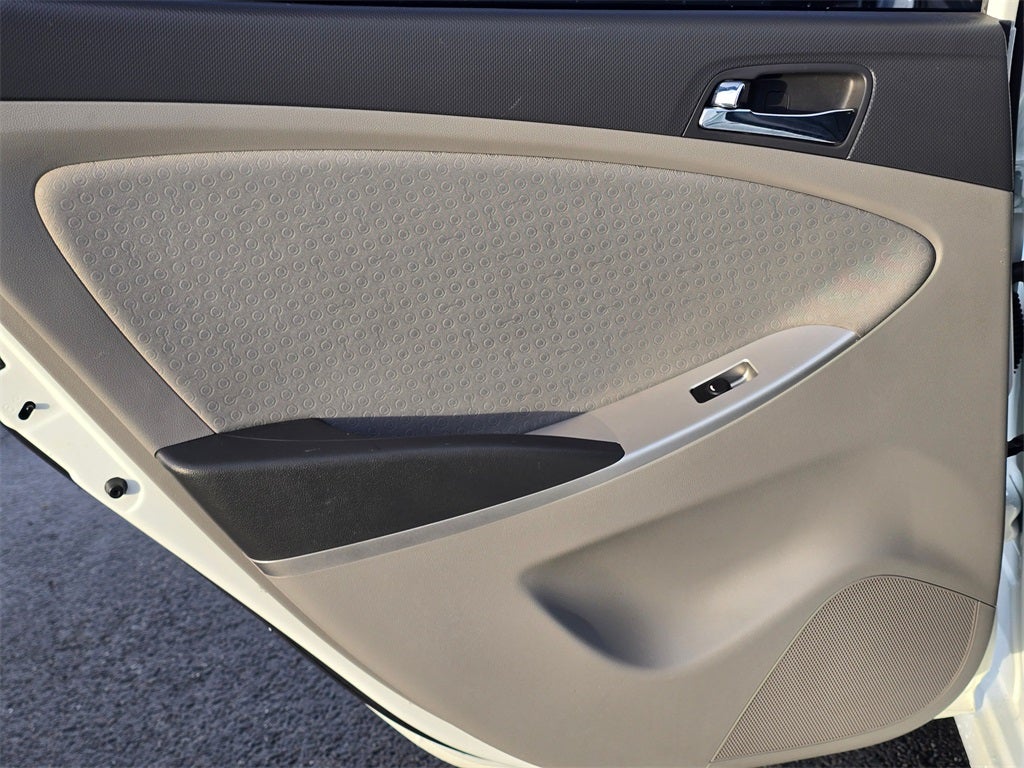 2014 Hyundai Accent SE