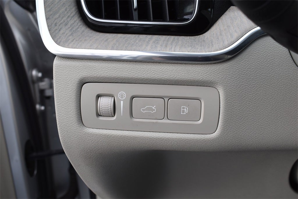 2018 Volvo XC60 Hybrid T8 Inscription