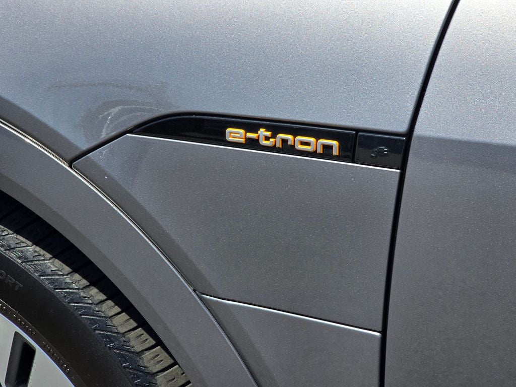 2021 Audi e-tron Premium quattro