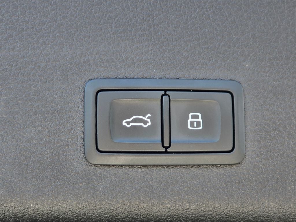 2021 Audi e-tron Premium quattro