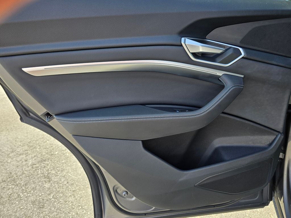 2021 Audi e-tron Premium quattro