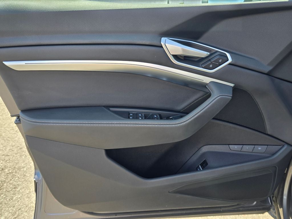 2021 Audi e-tron Premium quattro