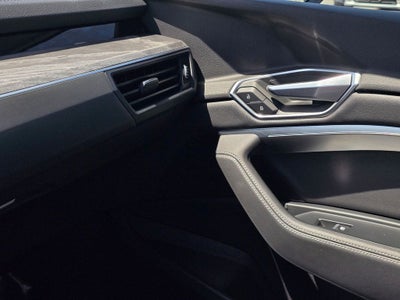2021 Audi e-tron Premium quattro