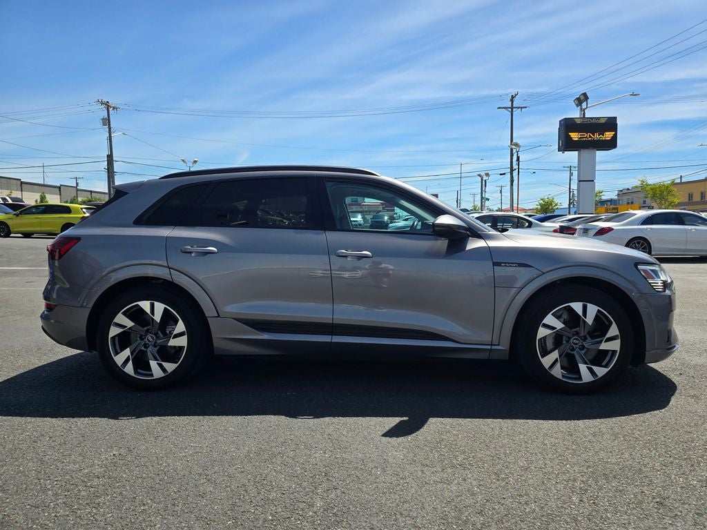 2021 Audi e-tron Premium quattro