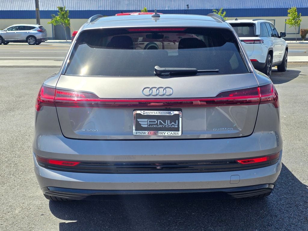 2021 Audi e-tron Premium quattro
