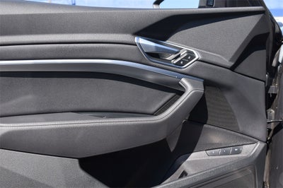 2021 Audi e-tron Premium quattro