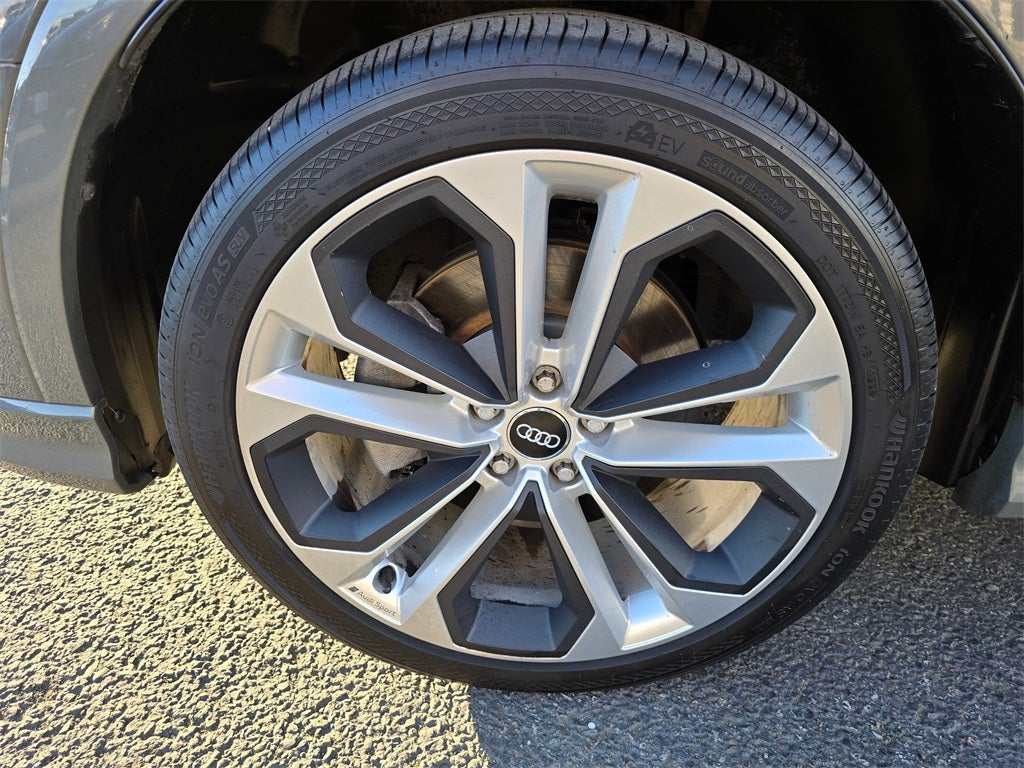 2019 Audi Q3 2.0T Premium Plus S line quattro