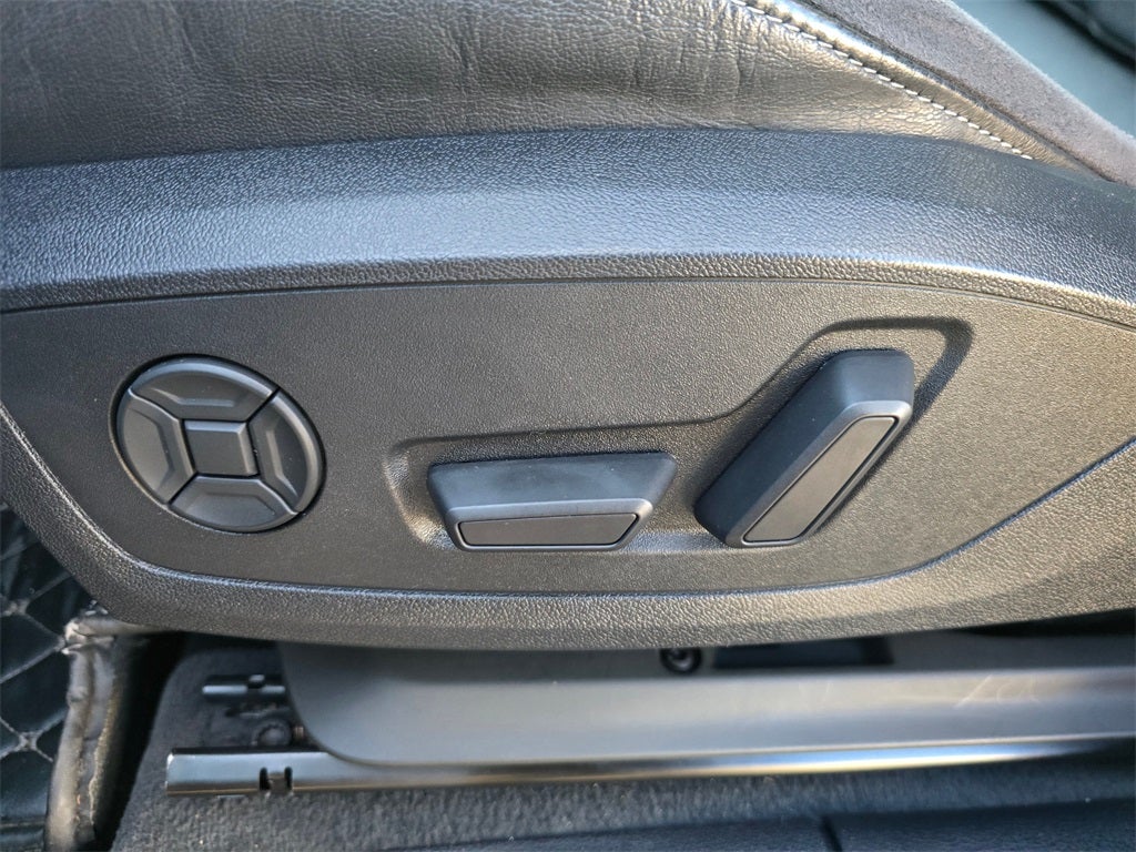 2019 Audi Q3 2.0T Premium Plus S line quattro