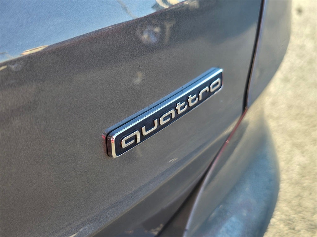 2019 Audi Q3 2.0T Premium Plus S line quattro