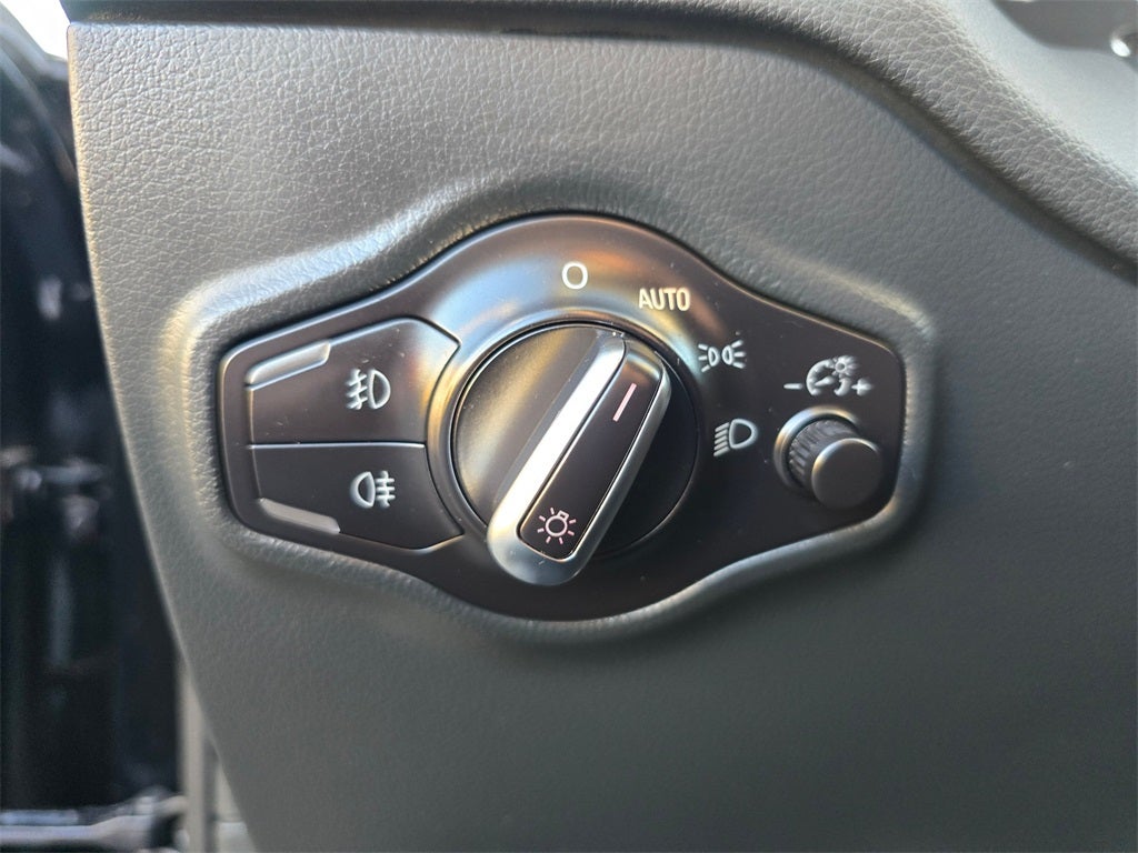 2017 Audi Q5 2.0T Premium Plus quattro