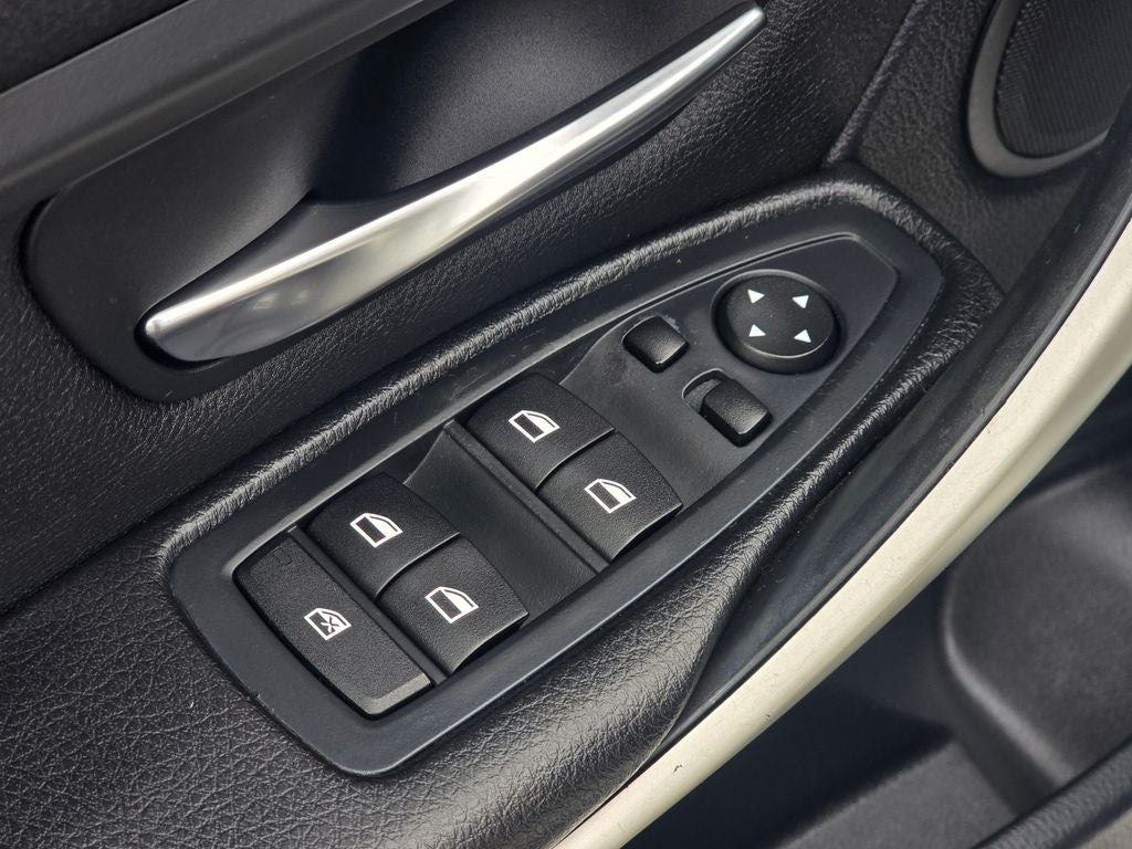 2013 BMW 3 Series 328i xDrive