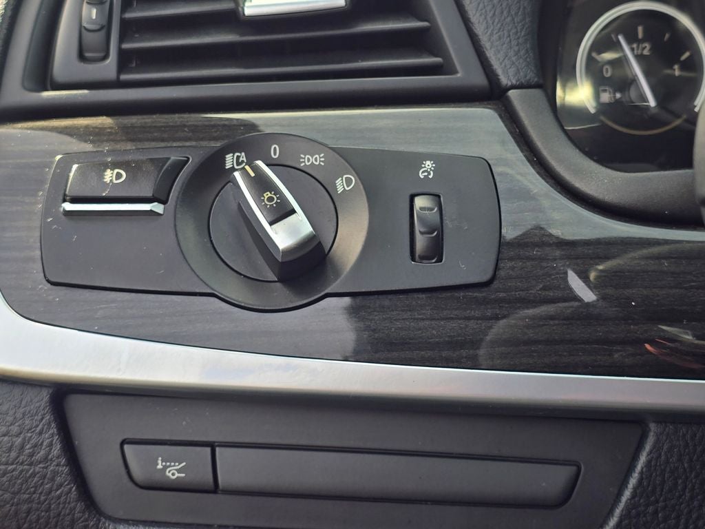 2015 BMW 5 Series 528i