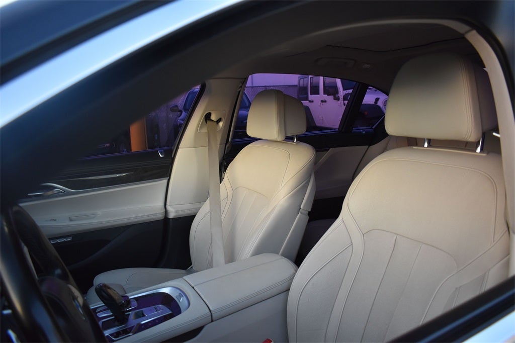 2017 BMW 7 Series 740i