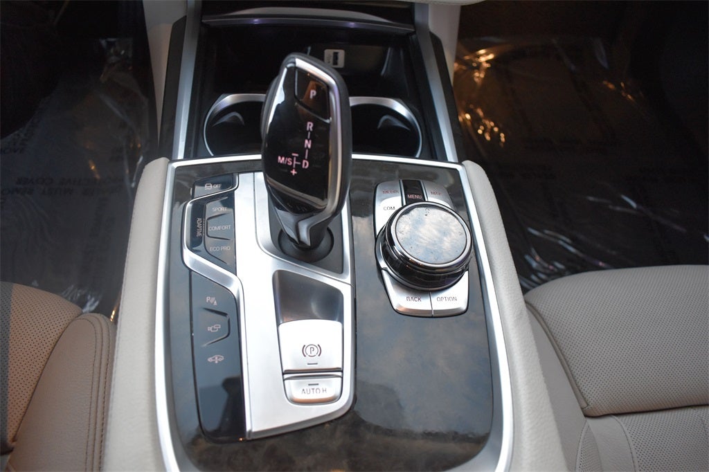 2017 BMW 7 Series 740i