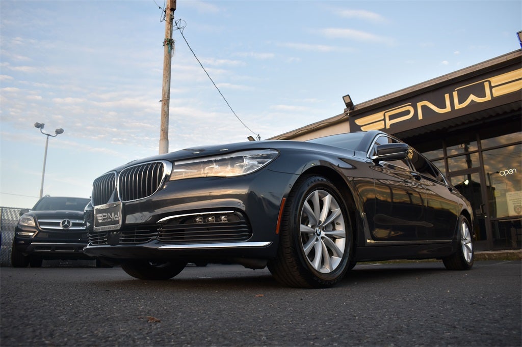 2017 BMW 7 Series 740i