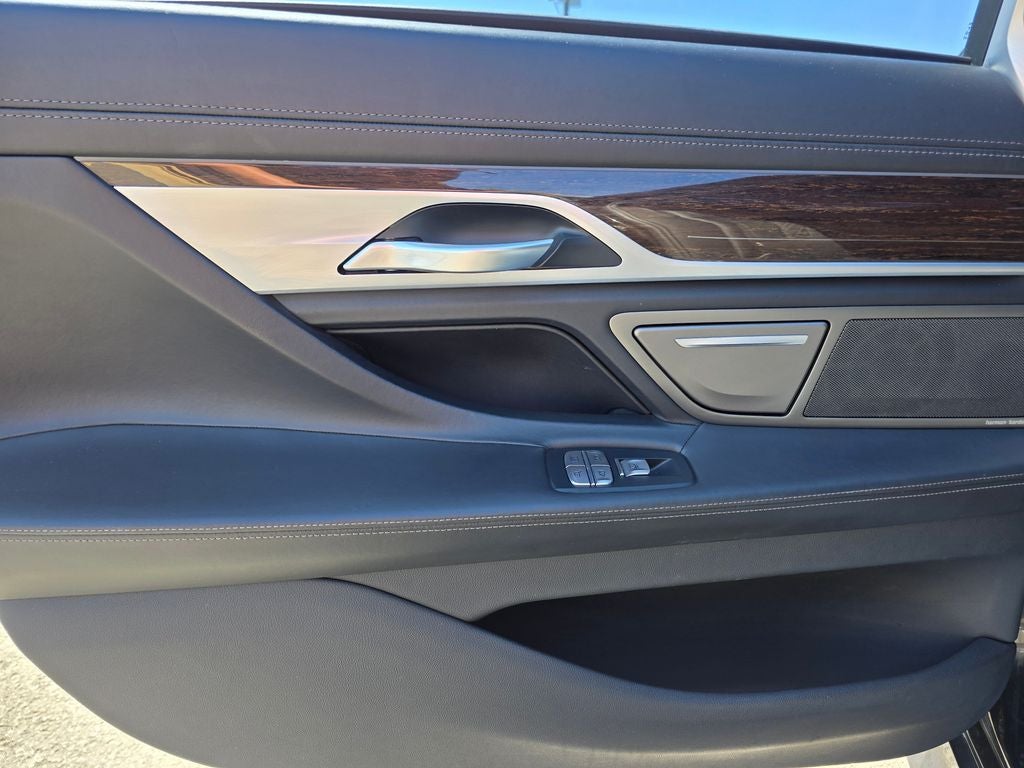 2020 BMW 7 Series 740i