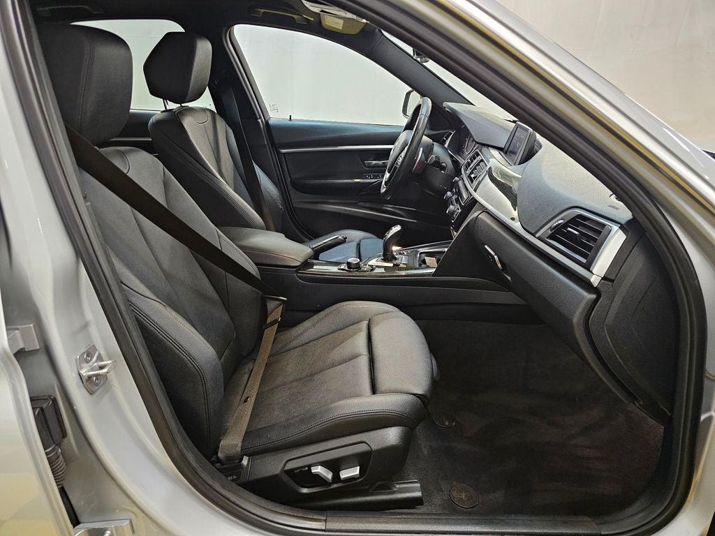 2018 BMW 3 Series 330i