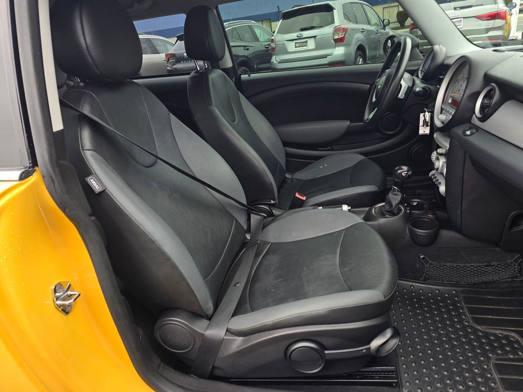 2009 MINI Cooper Base