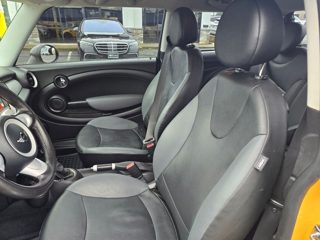 2009 MINI Cooper Base