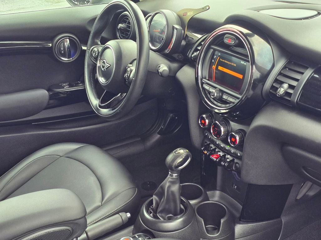 2019 MINI Cooper Signature