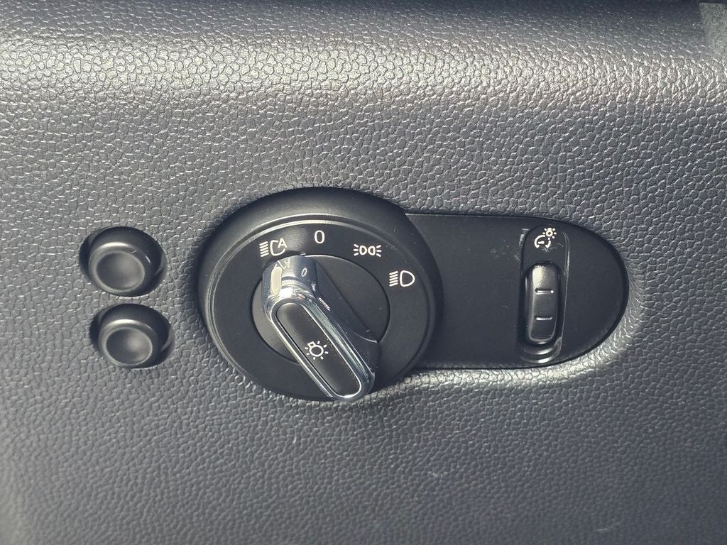 2019 MINI Cooper Signature