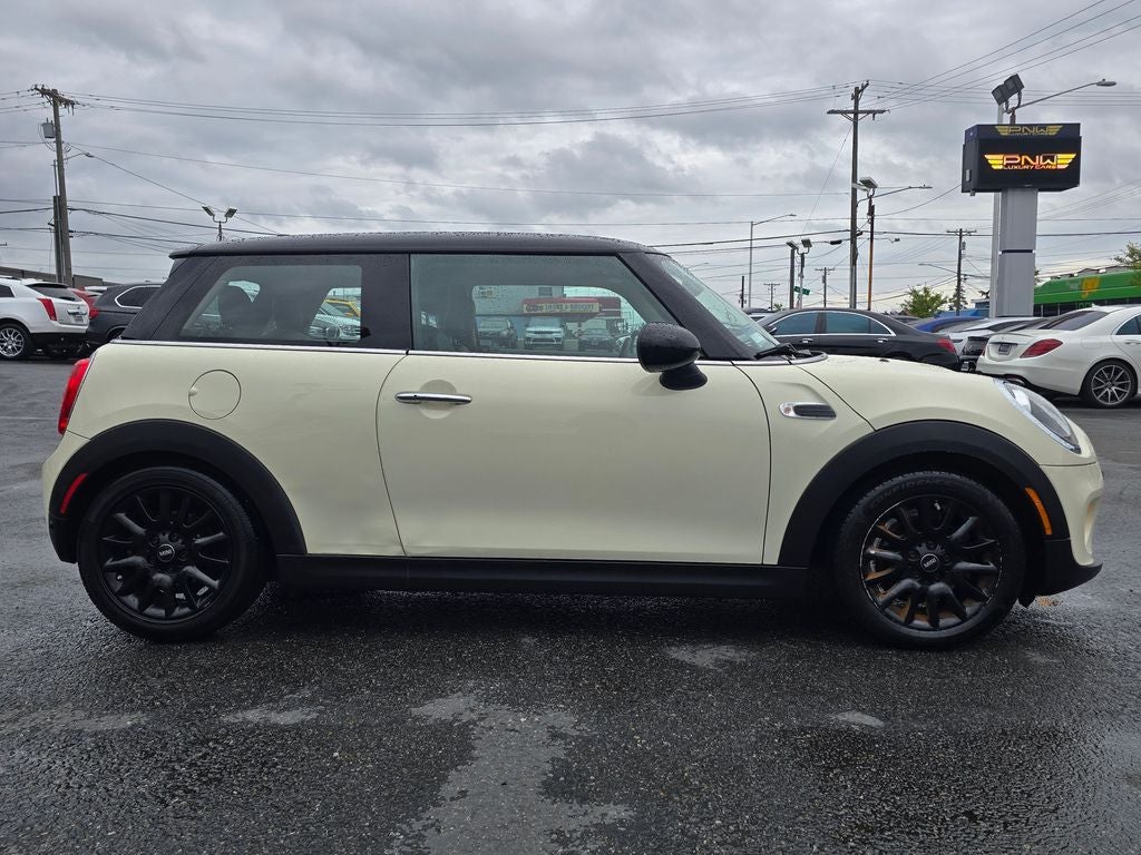 2019 MINI Cooper Signature