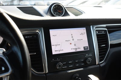 2018 Porsche Macan Sport Edition