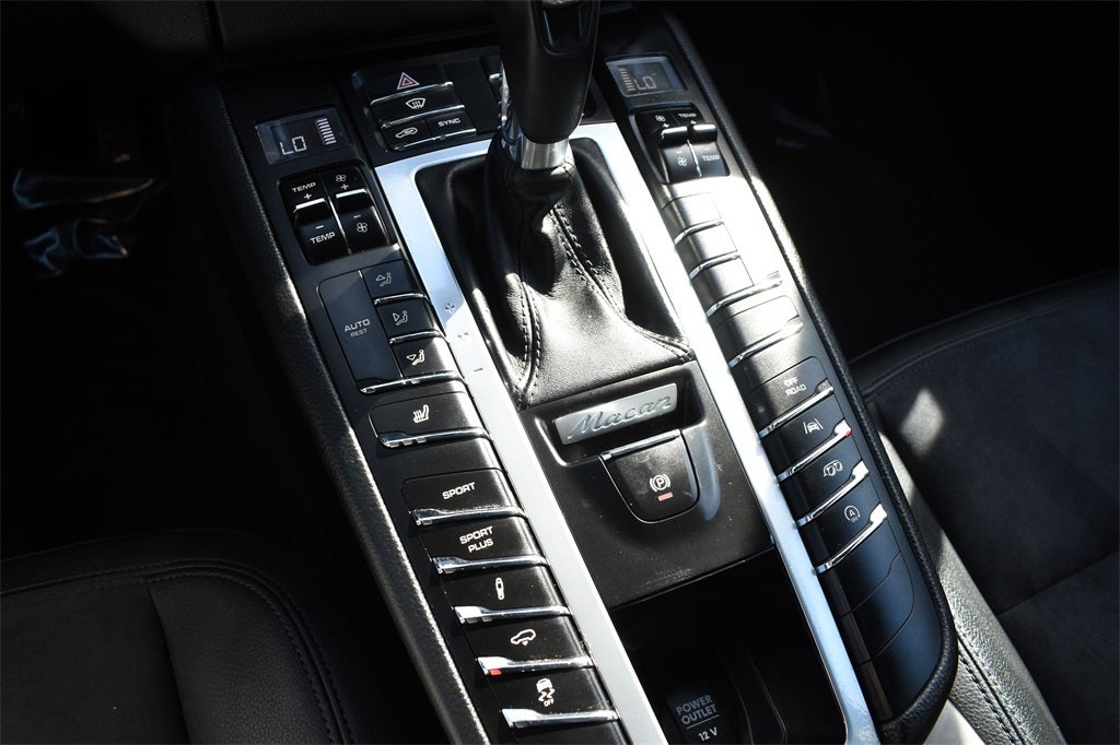 2018 Porsche Macan Sport Edition