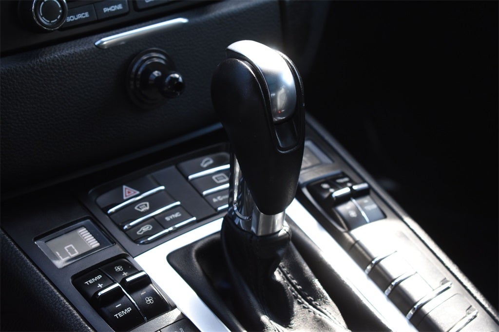 2018 Porsche Macan Sport Edition