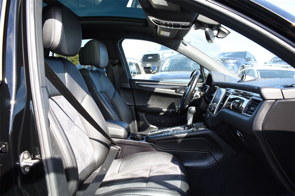 2018 Porsche Macan Sport Edition