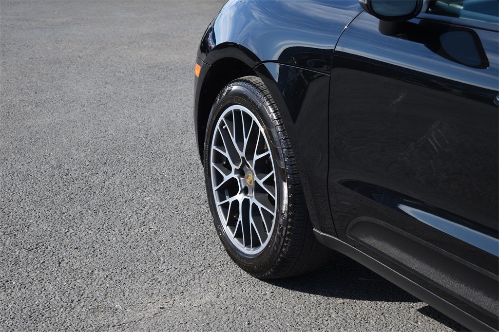 2018 Porsche Macan Sport Edition