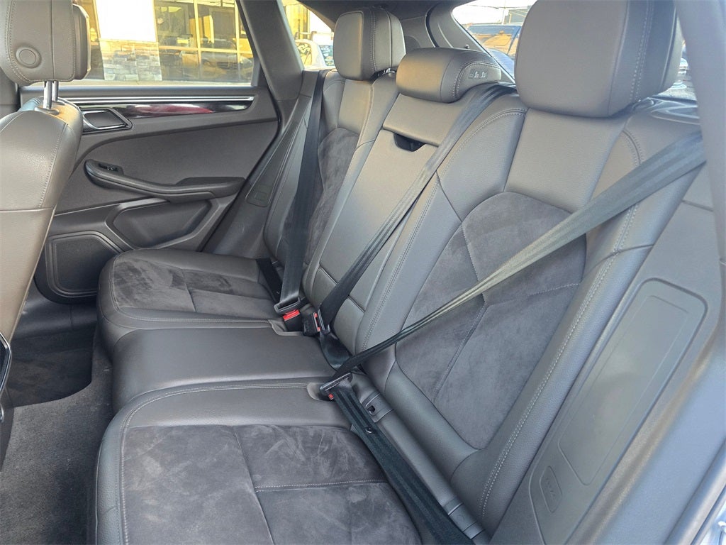 2018 Porsche Macan Base