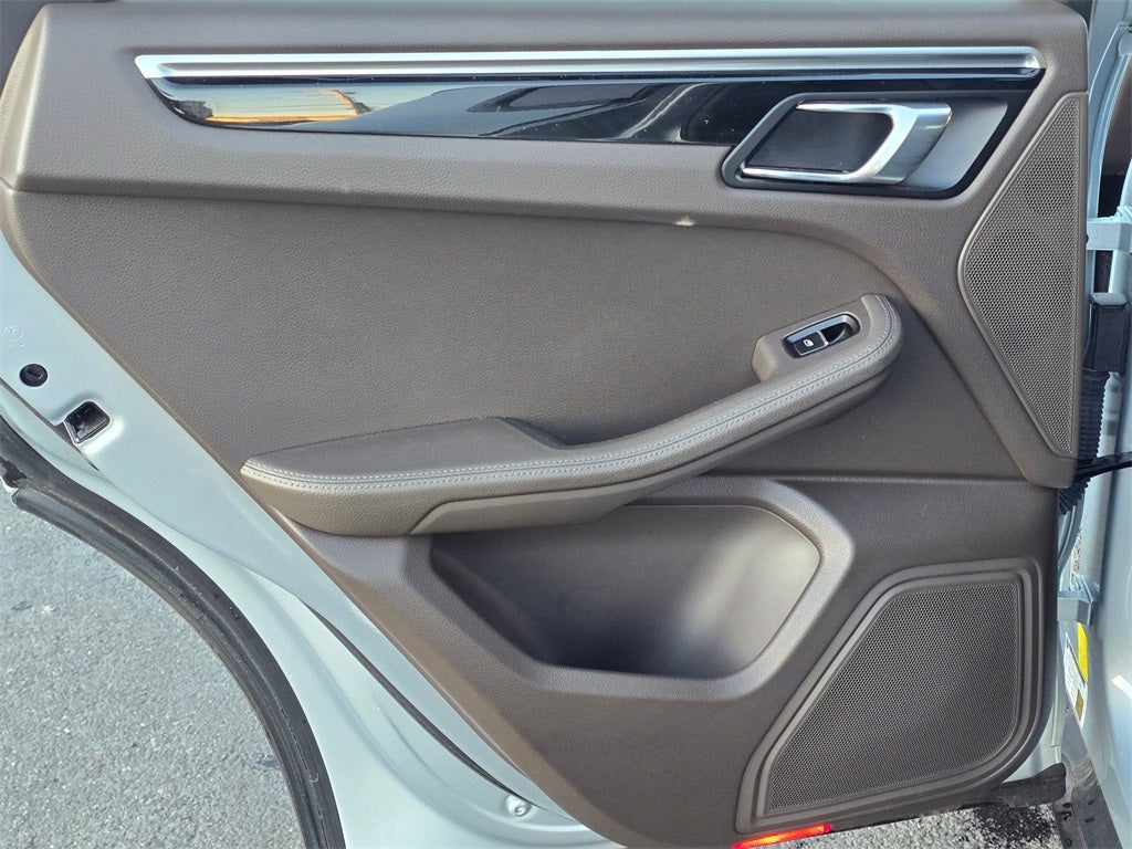 2018 Porsche Macan Base