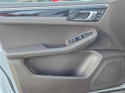 2018 Porsche Macan Base