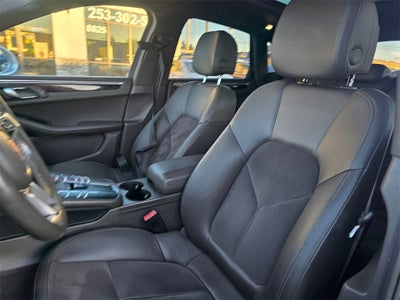 2018 Porsche Macan Base