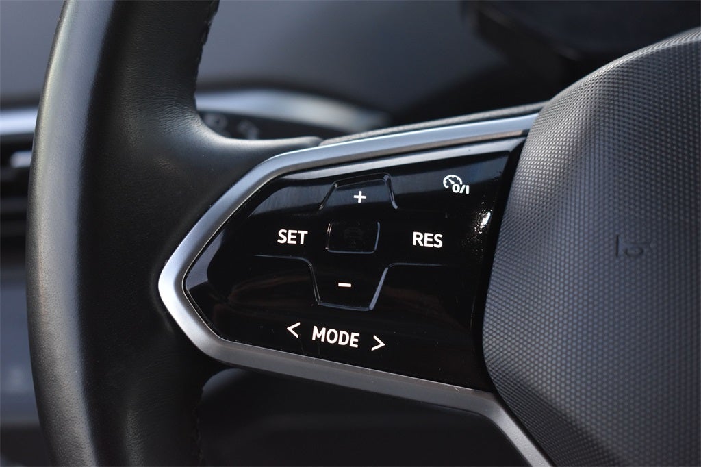 2022 Volkswagen ID.4 Pro