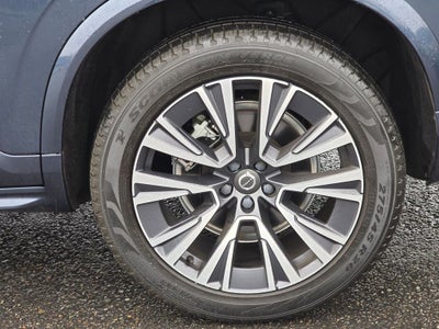 2022 Volvo XC90 T5 Momentum