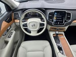 2022 Volvo XC90 T5 Momentum