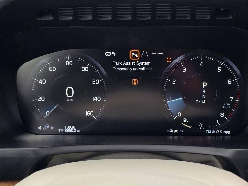 2022 Volvo XC90 T5 Momentum
