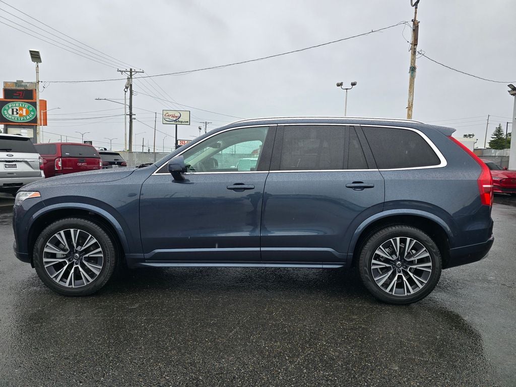 2022 Volvo XC90 T5 Momentum