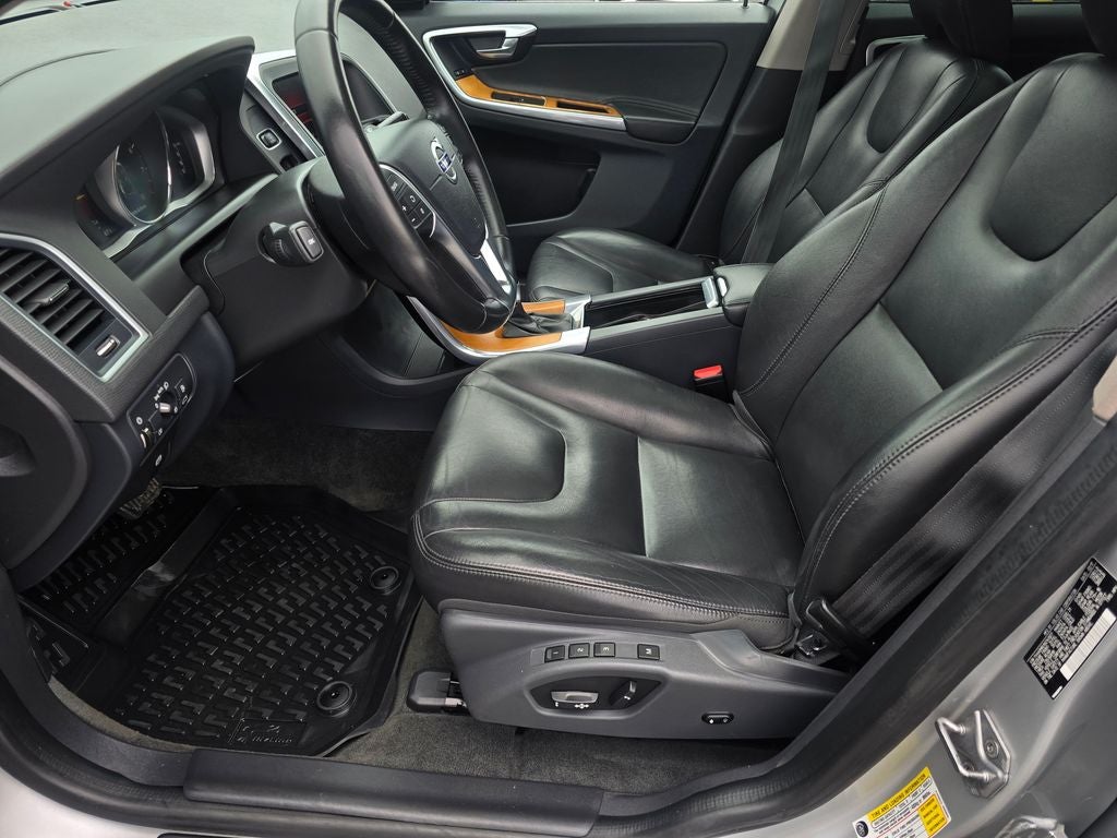2017 Volvo XC60 T5 Inscription