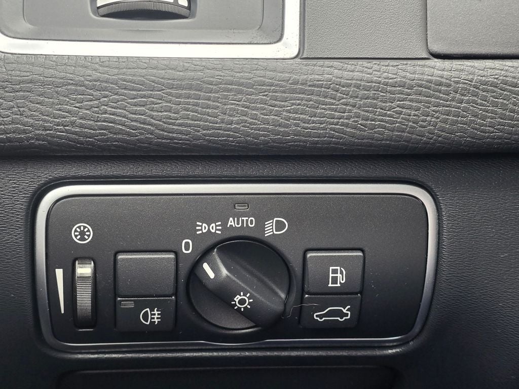 2017 Volvo XC60 T5 Inscription