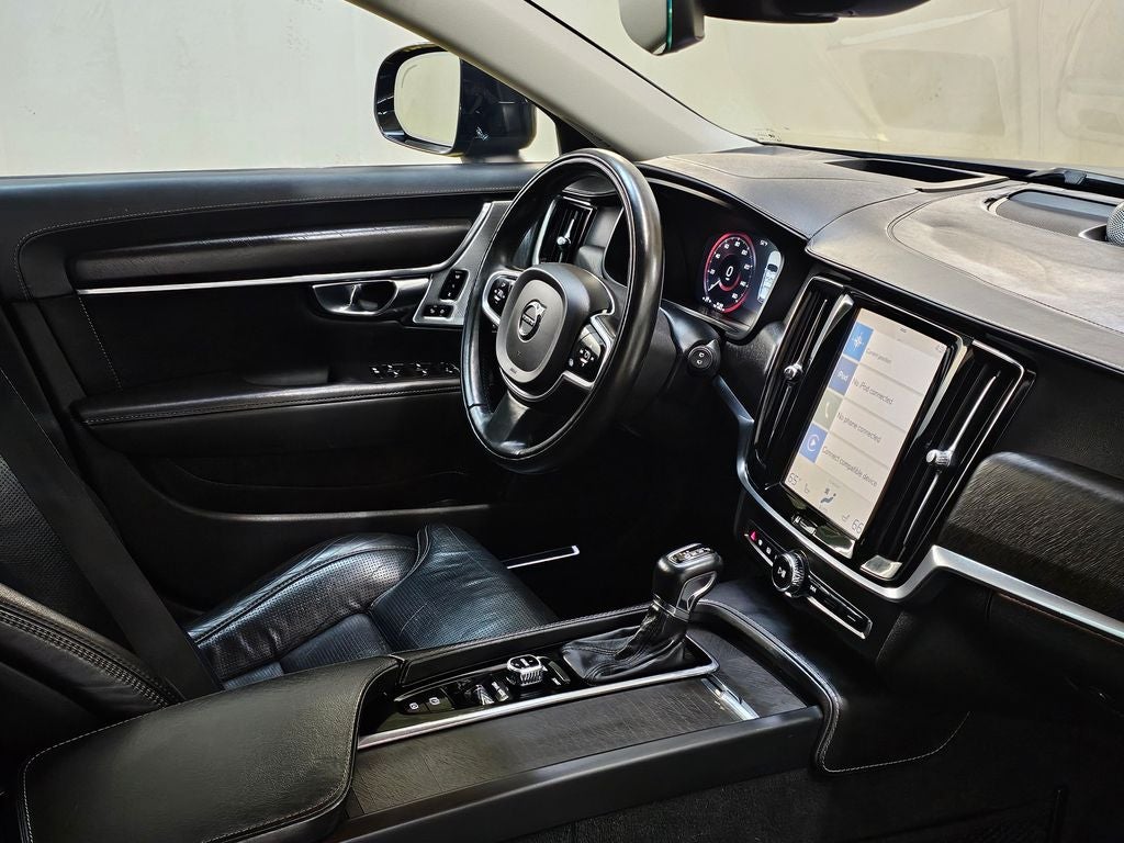 2017 Volvo V90 Cross Country T6 AWD