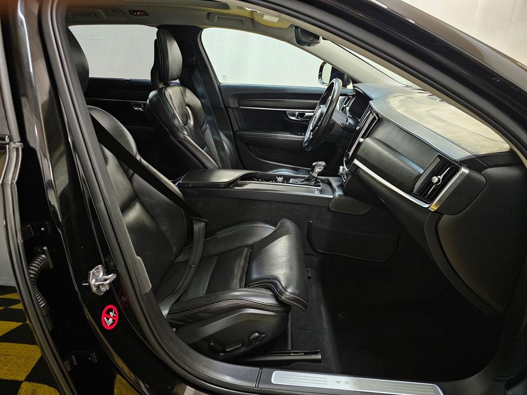 2017 Volvo V90 Cross Country T6 AWD