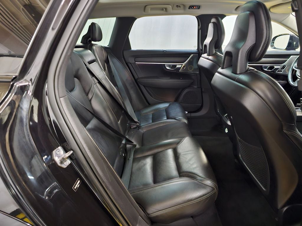 2017 Volvo V90 Cross Country T6 AWD