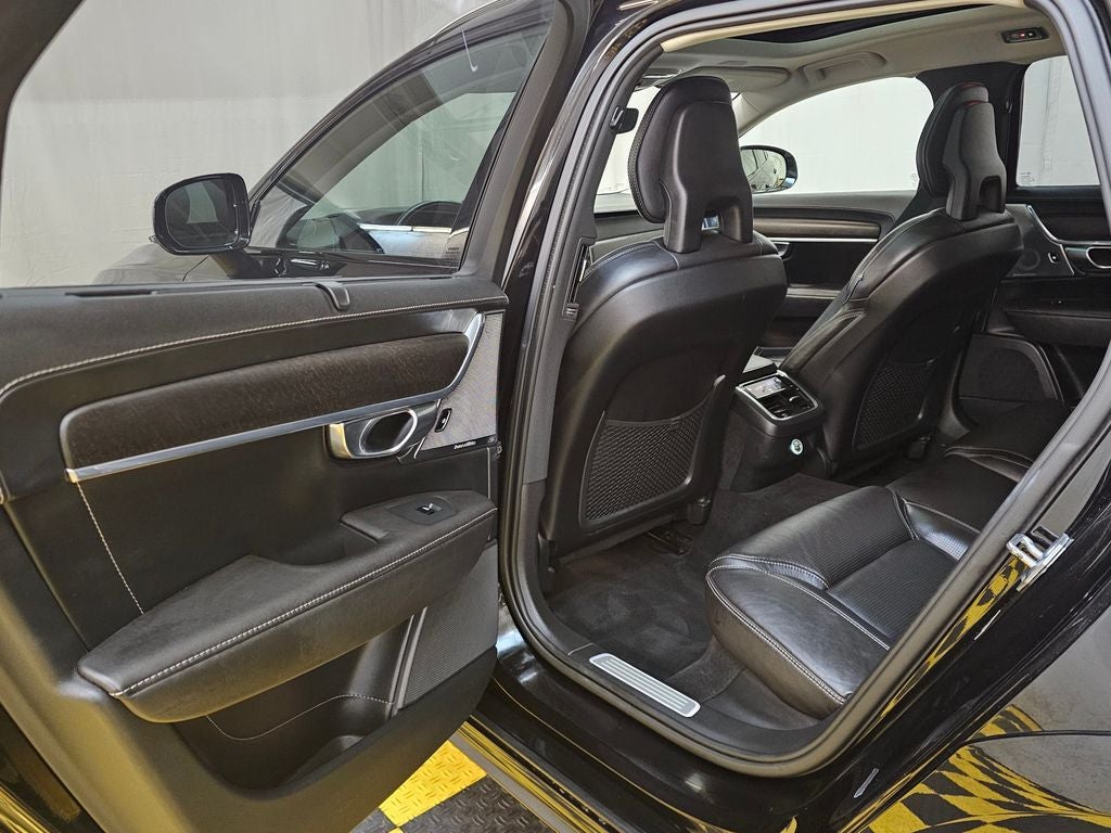 2017 Volvo V90 Cross Country T6 AWD